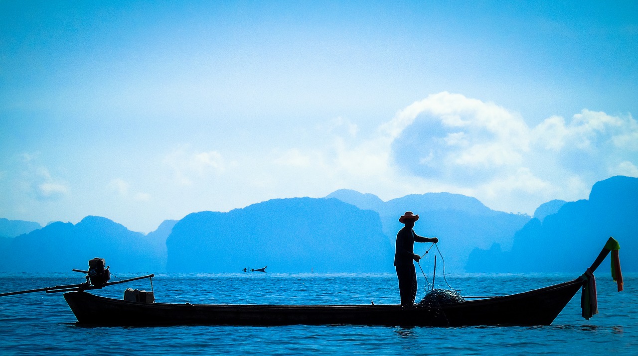 Image - fishing alone sea fisherman water