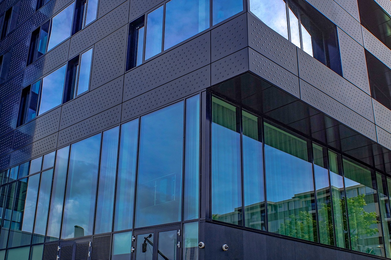 Image - building tower glass reflection