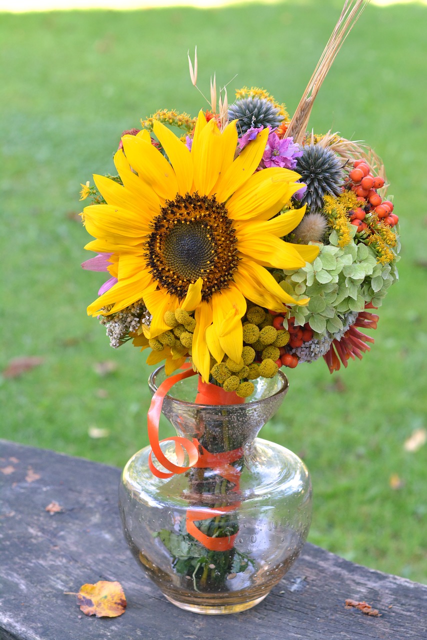 Image - a bunch of herbs herbs bouquet