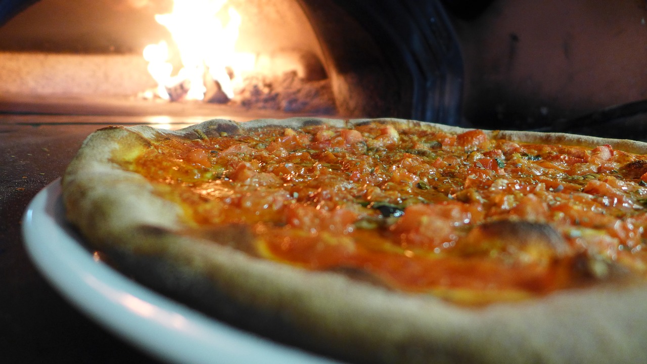 Image - pizza stone oven fire wood fire