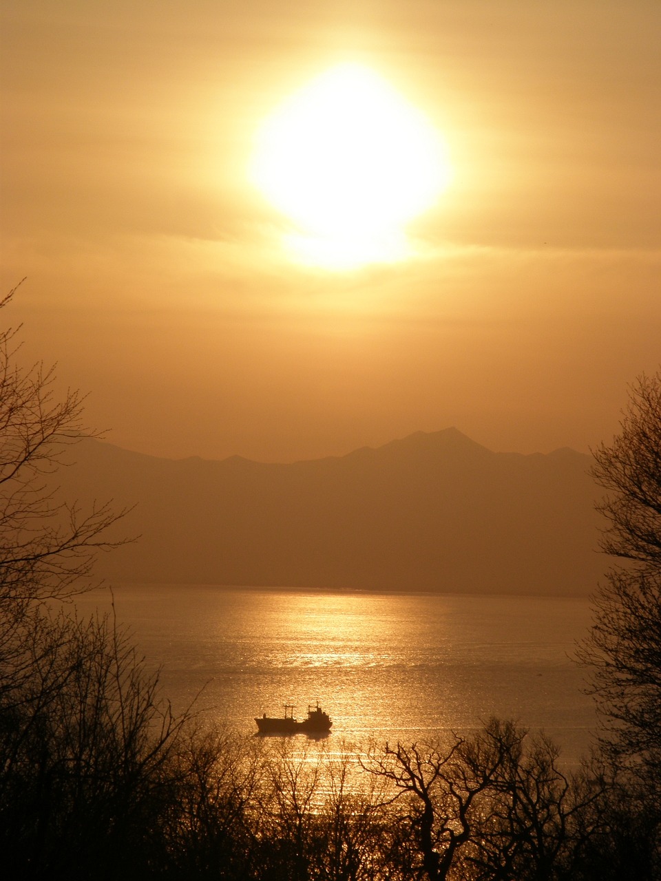 Image - sunset evening bay ships mountains