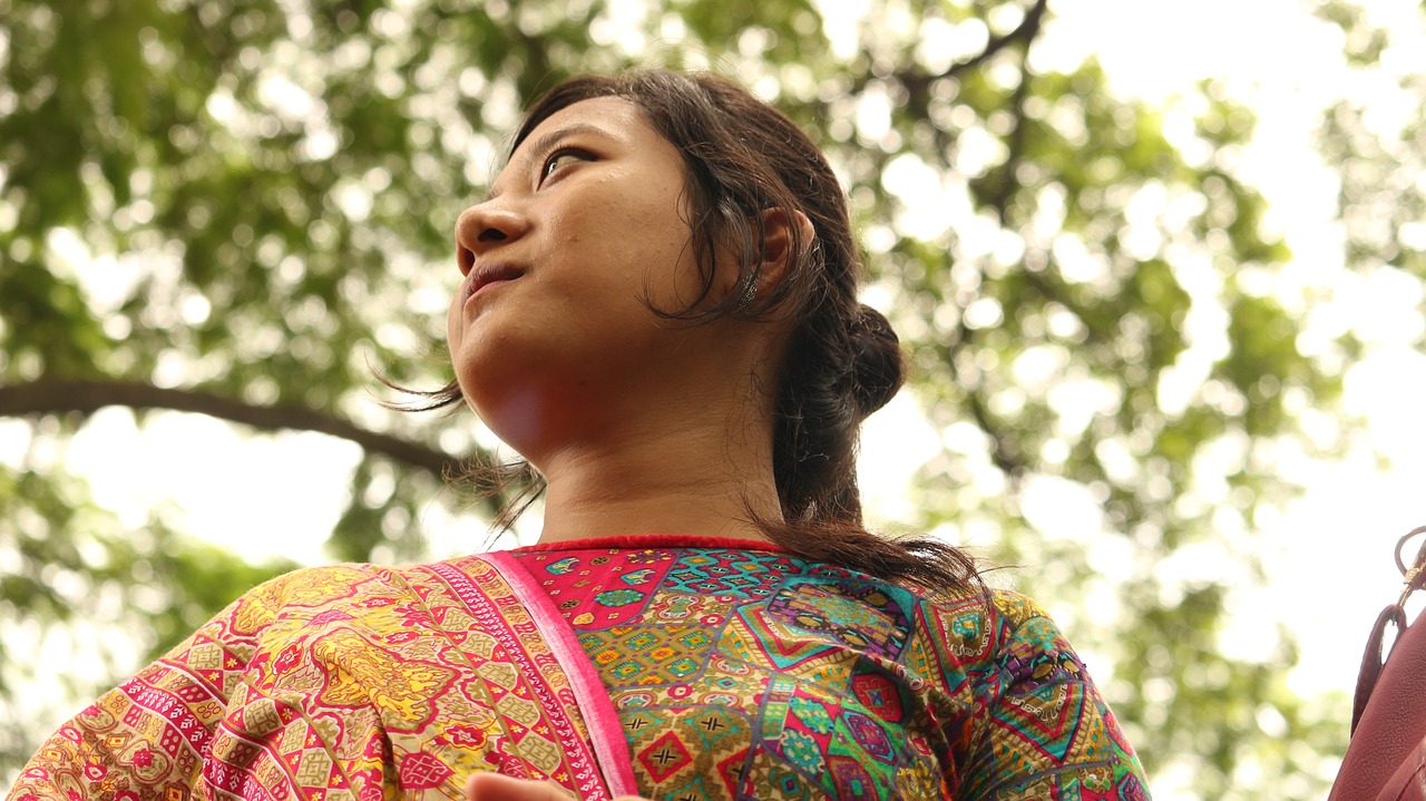 Image - love between woman and nature