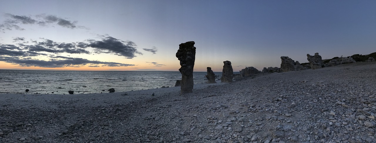 Image - sea stack gotland fårö pebble beach