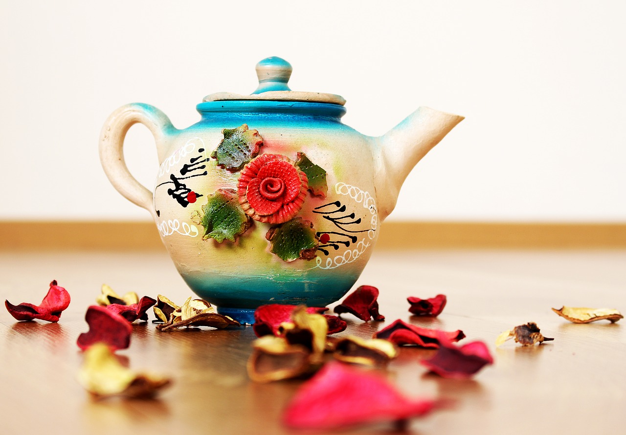 Image - teapot rose flower macro ornament