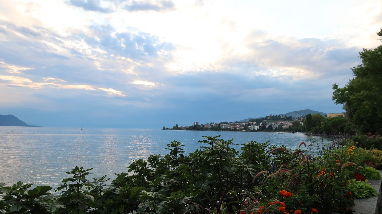 Image - lake leman montreux suisse
