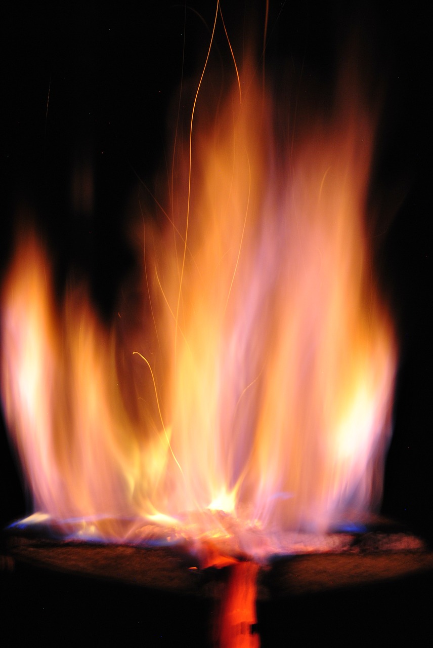 Image - fire sweden fire burning tree trunk