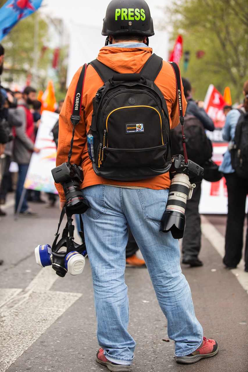 Image - press journalist attack war human