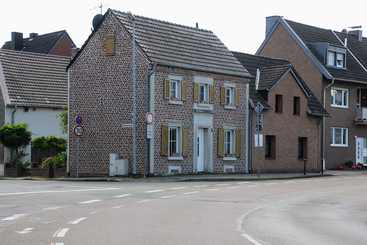 Image - real estate road home facade