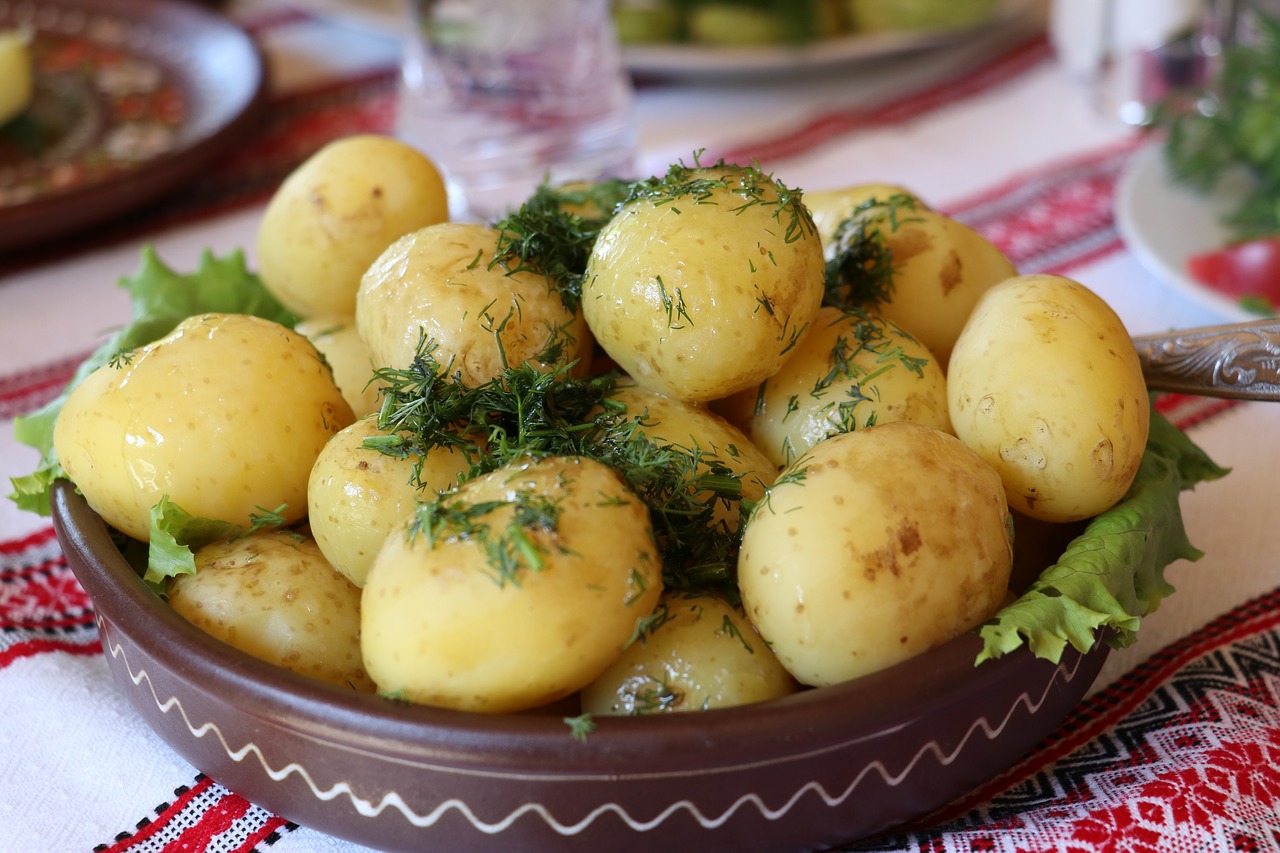 Image - ukraine potatoes dill vegetable