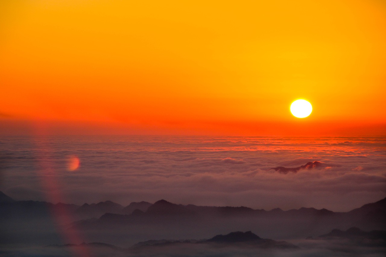 Image - cloud sea out wudang the golden dome