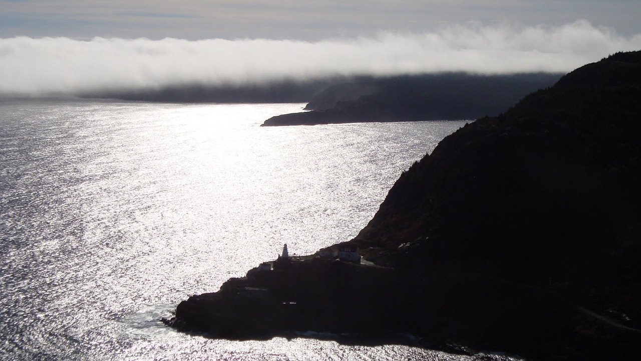 Image - silhouette mist ocean mountains