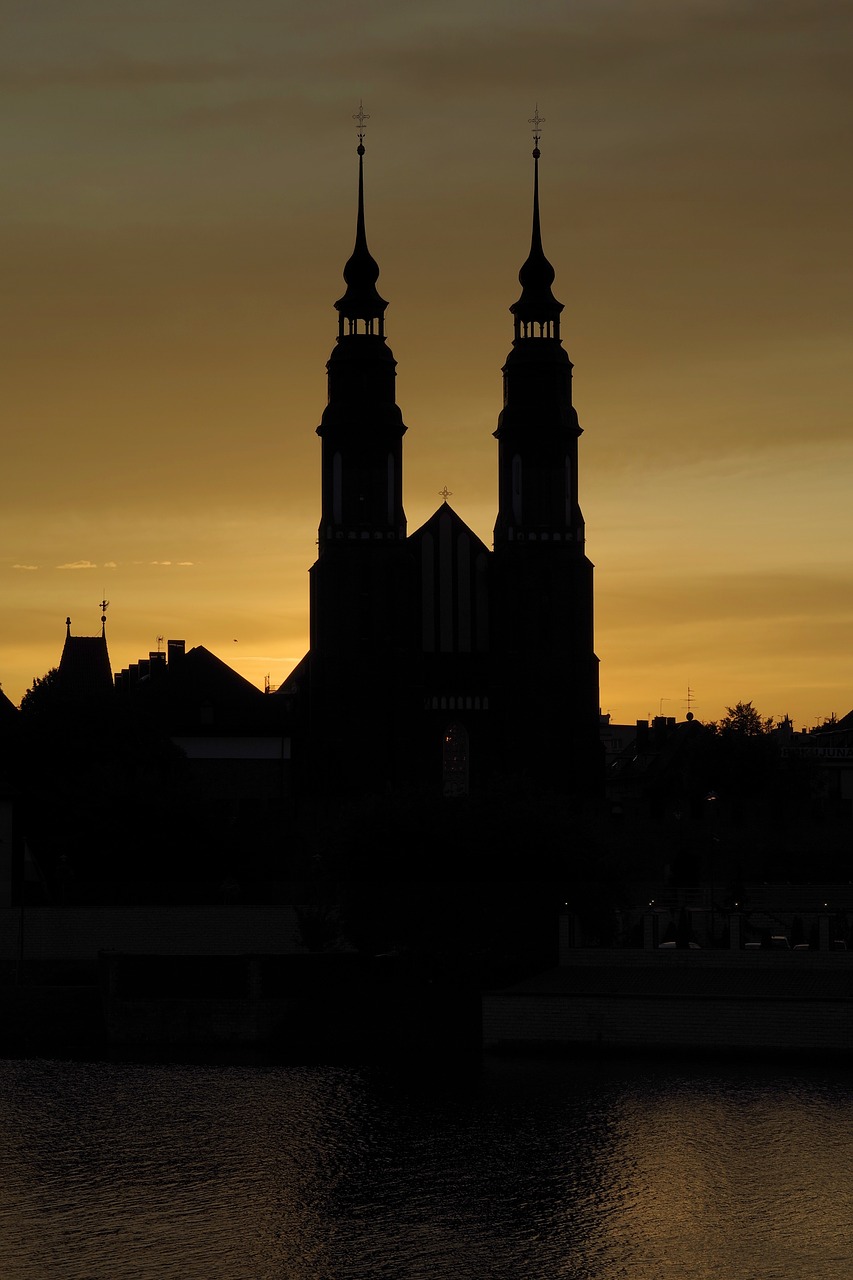 Image - opole the cathedral the silhouette