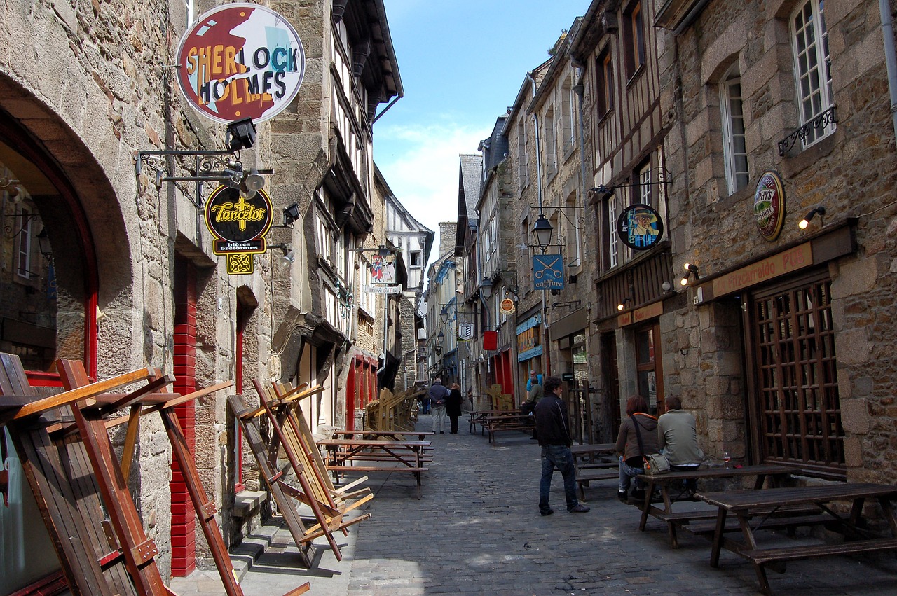Image - france brittany alley local