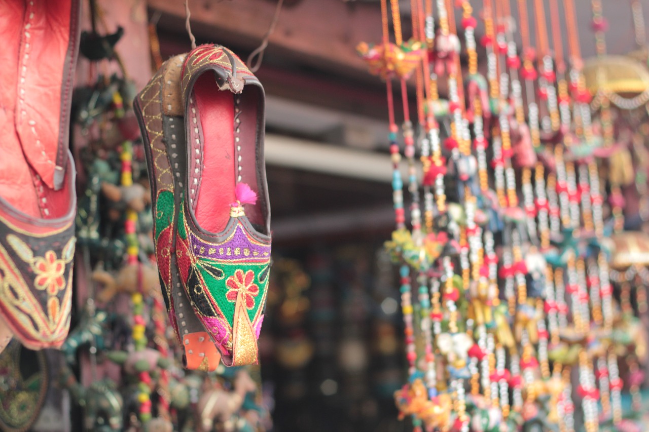 Image - indian traditional foot wear