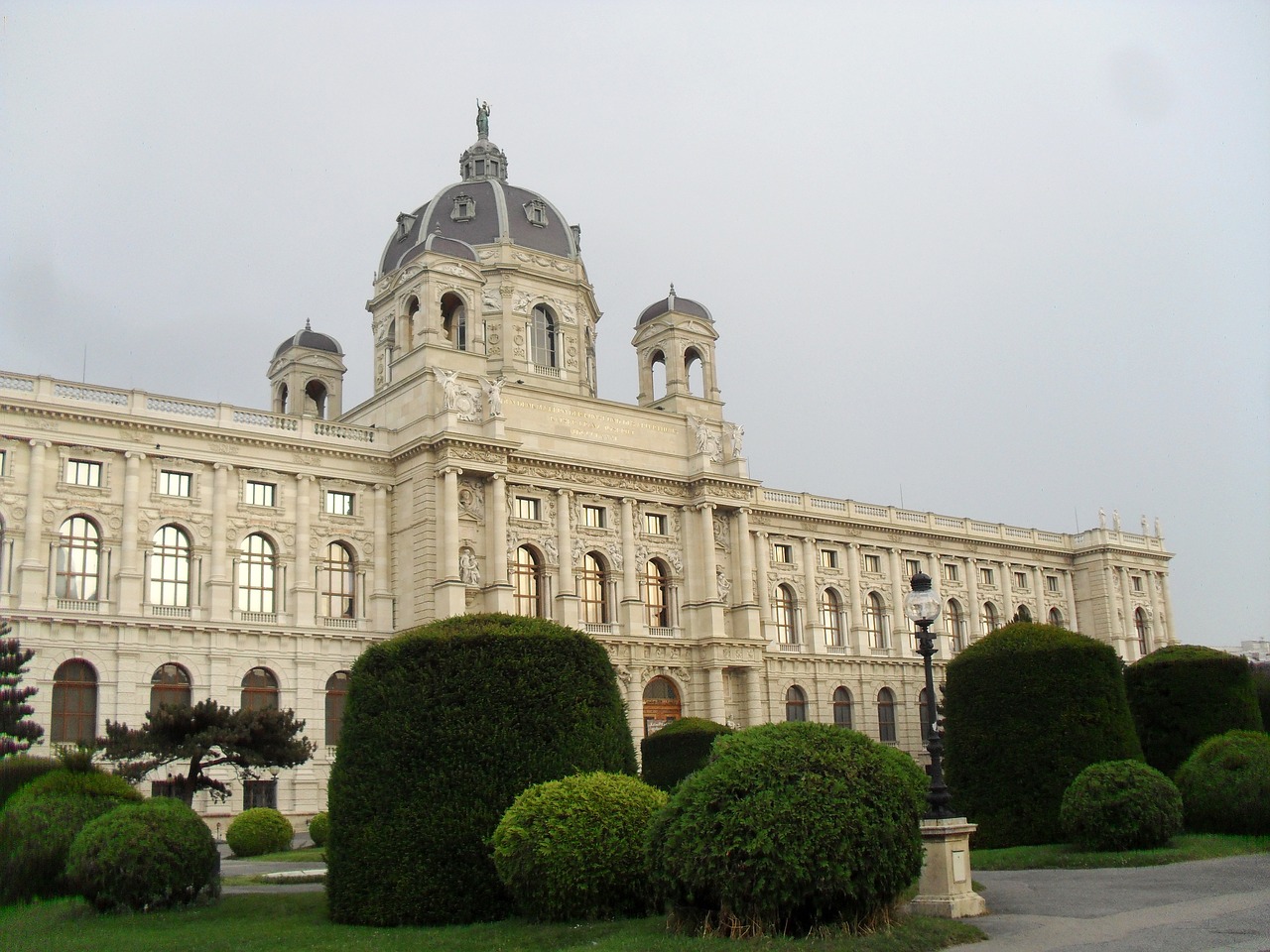 Image - vienna austria city tour monument