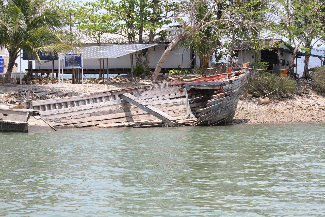 Image - thailand ranong bank wreck