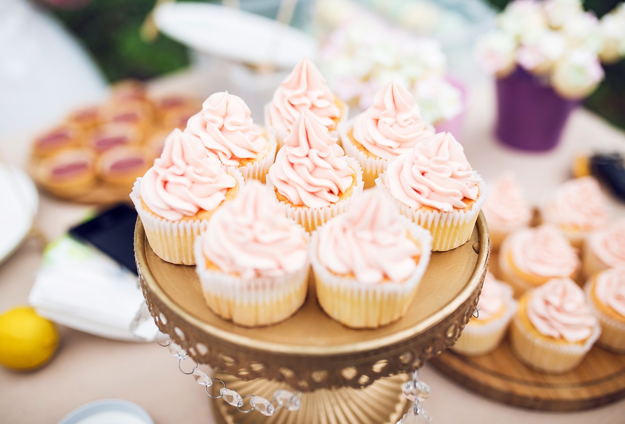 Image - dessert cup cake dessert station