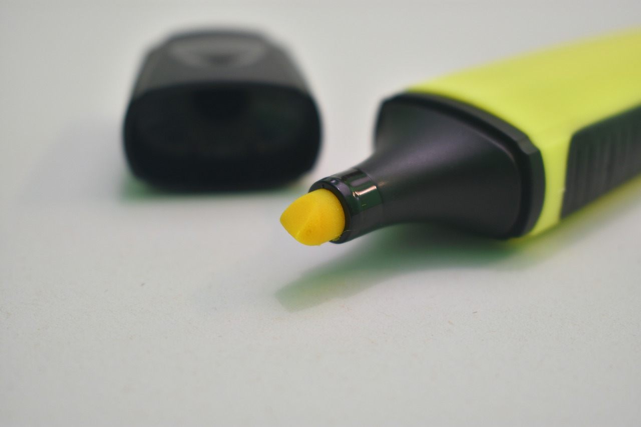 Image - highlighter yellow marker office