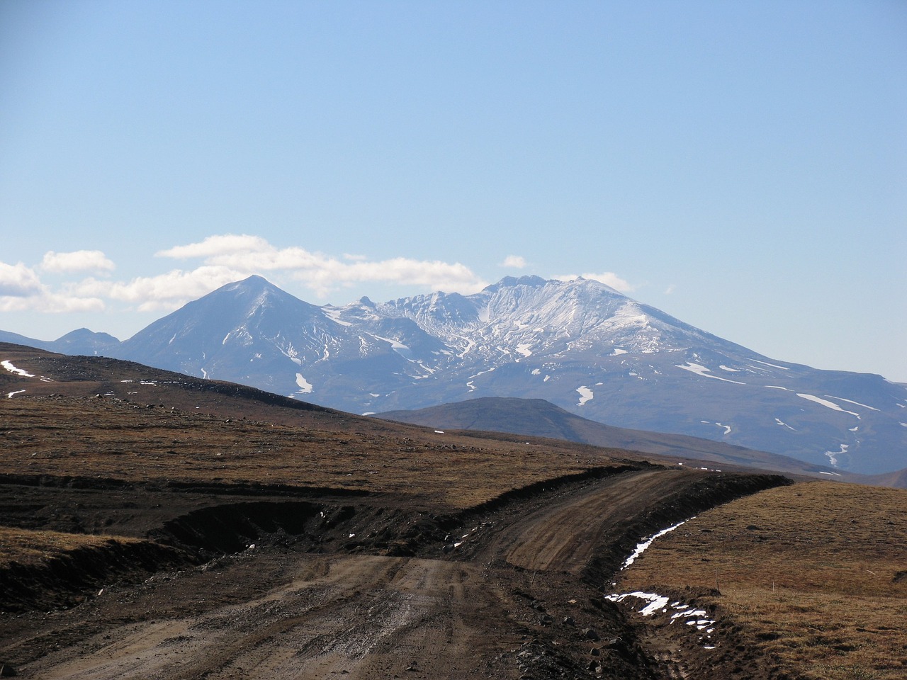 Image - mountains volcanoes landscape