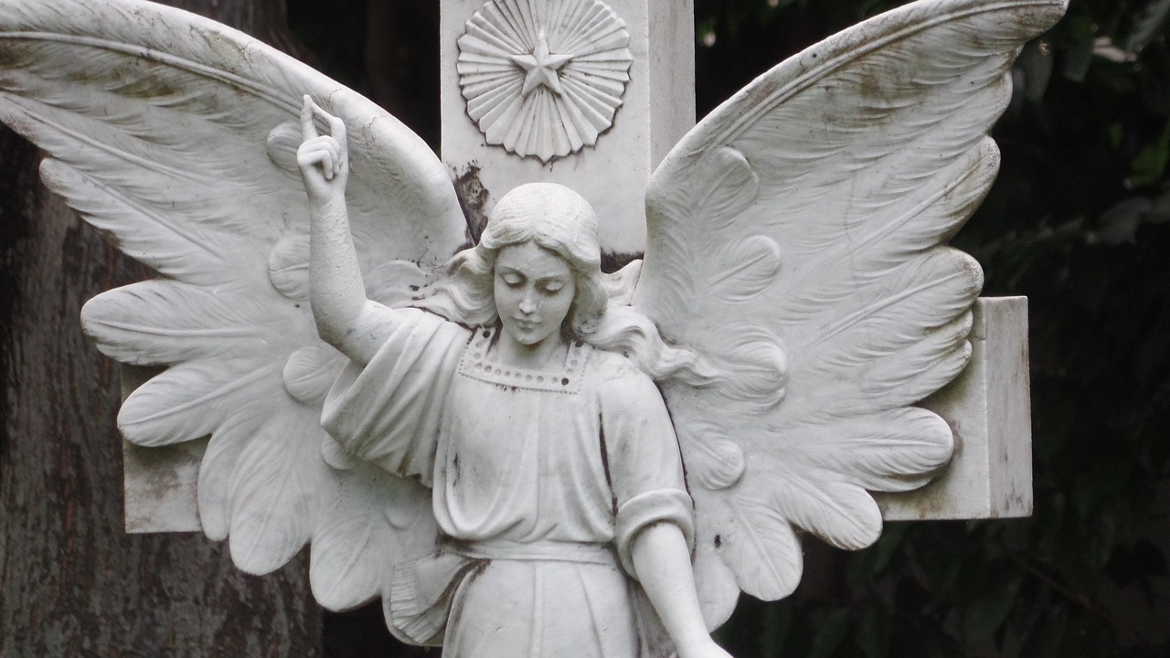 Image - statue white angel wings