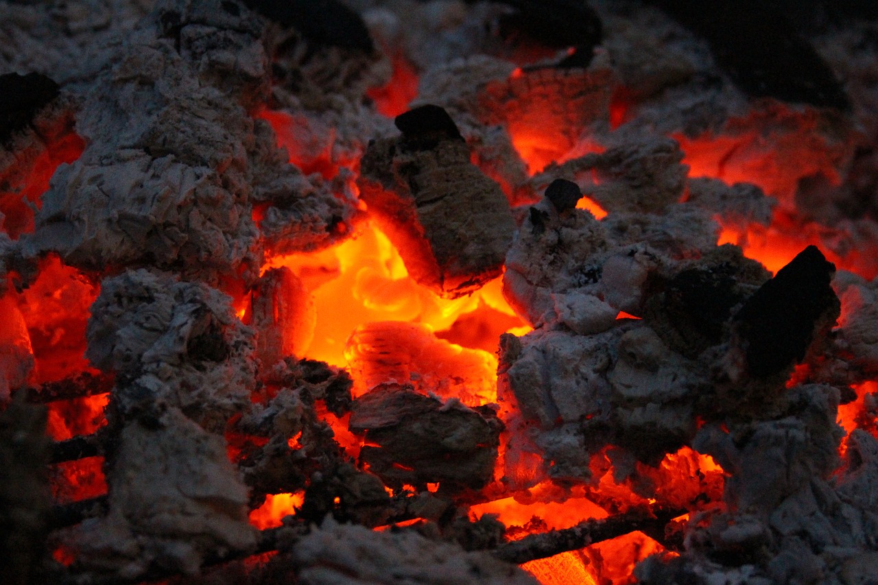 Image - fire embers wood carbon hot