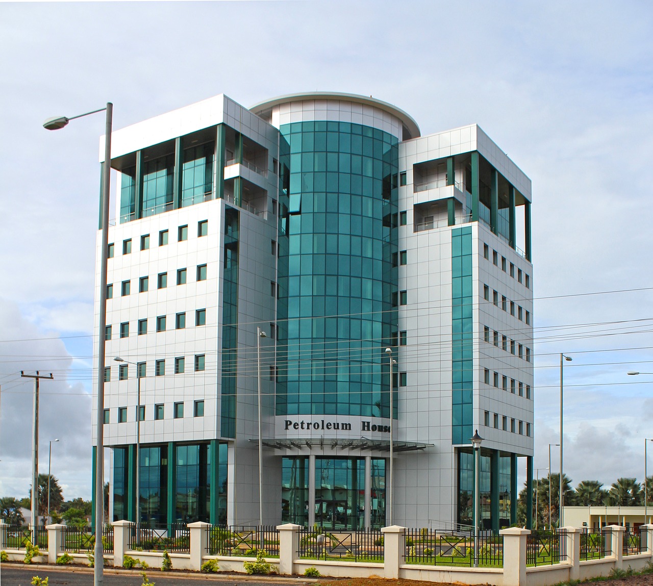 Image - gambia infrastructure building