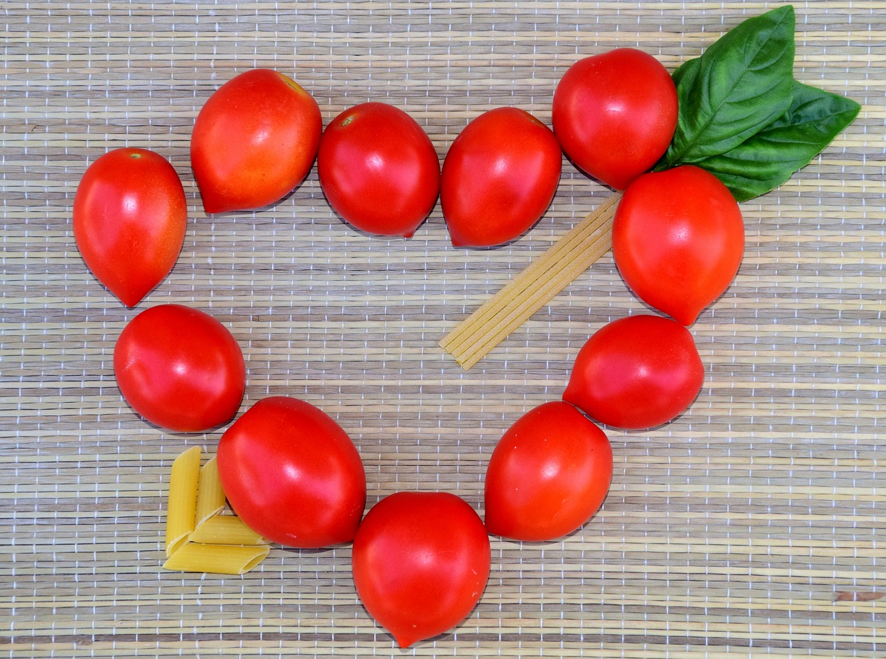 Image - heart tomatoes heart of tomatoes