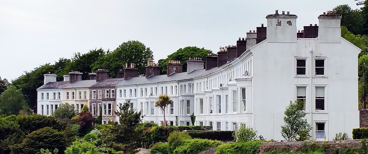 Image - victorian terrace houses curved