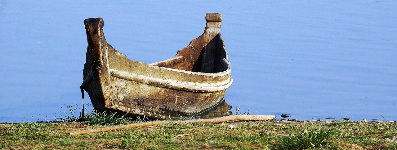 Image - old wooden boat u bein bridge