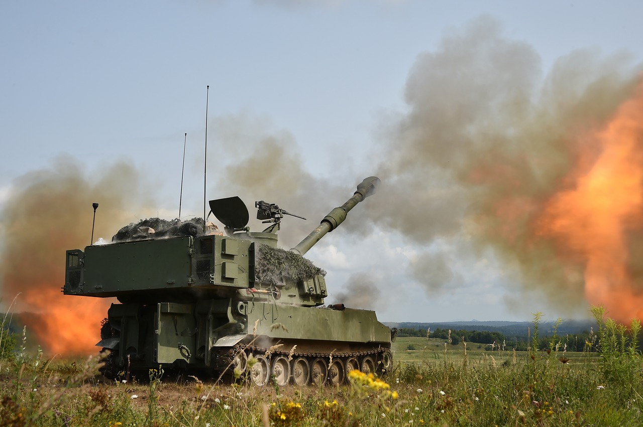Image - m109a6 paladin howitzer artillery
