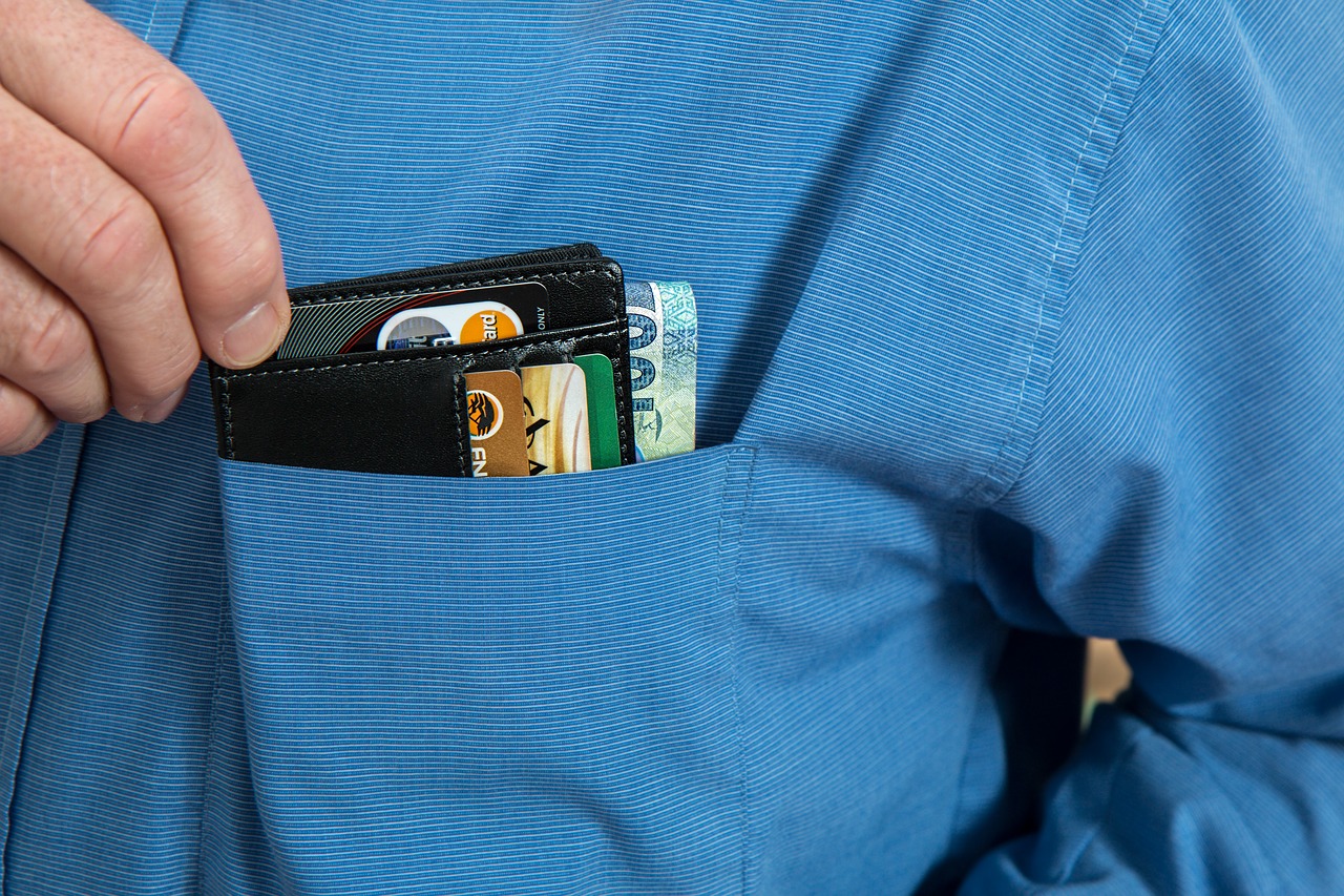 Image - wallet credit card cash investment