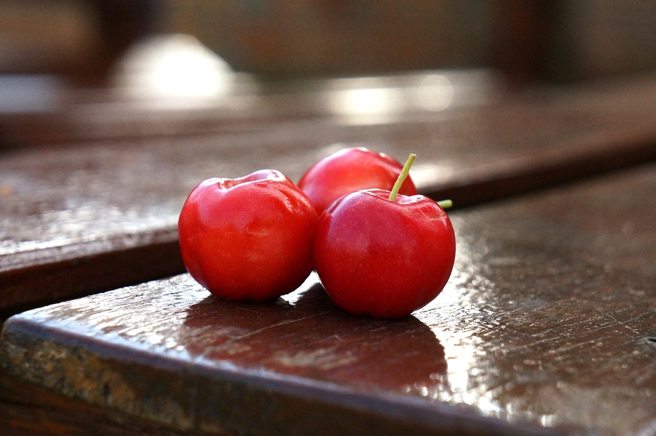 Image - acerola fruit vitamin