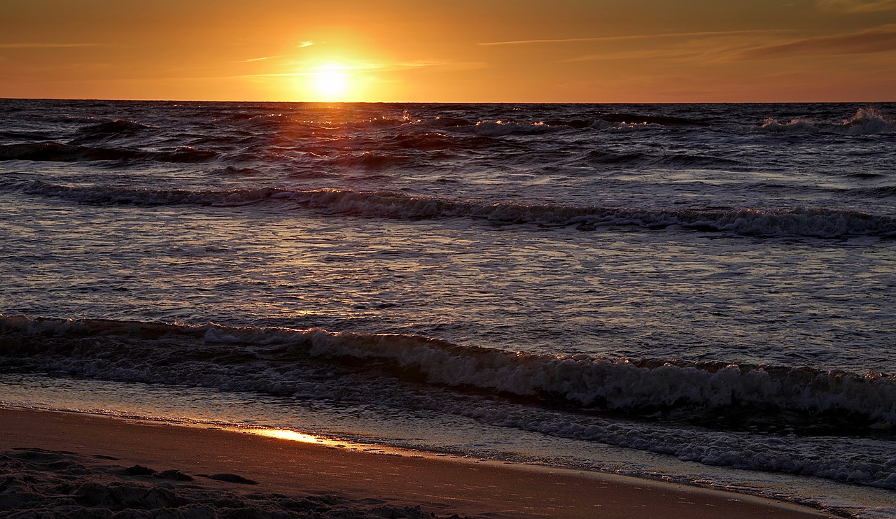 Image - sunset sea beach cloudless sky