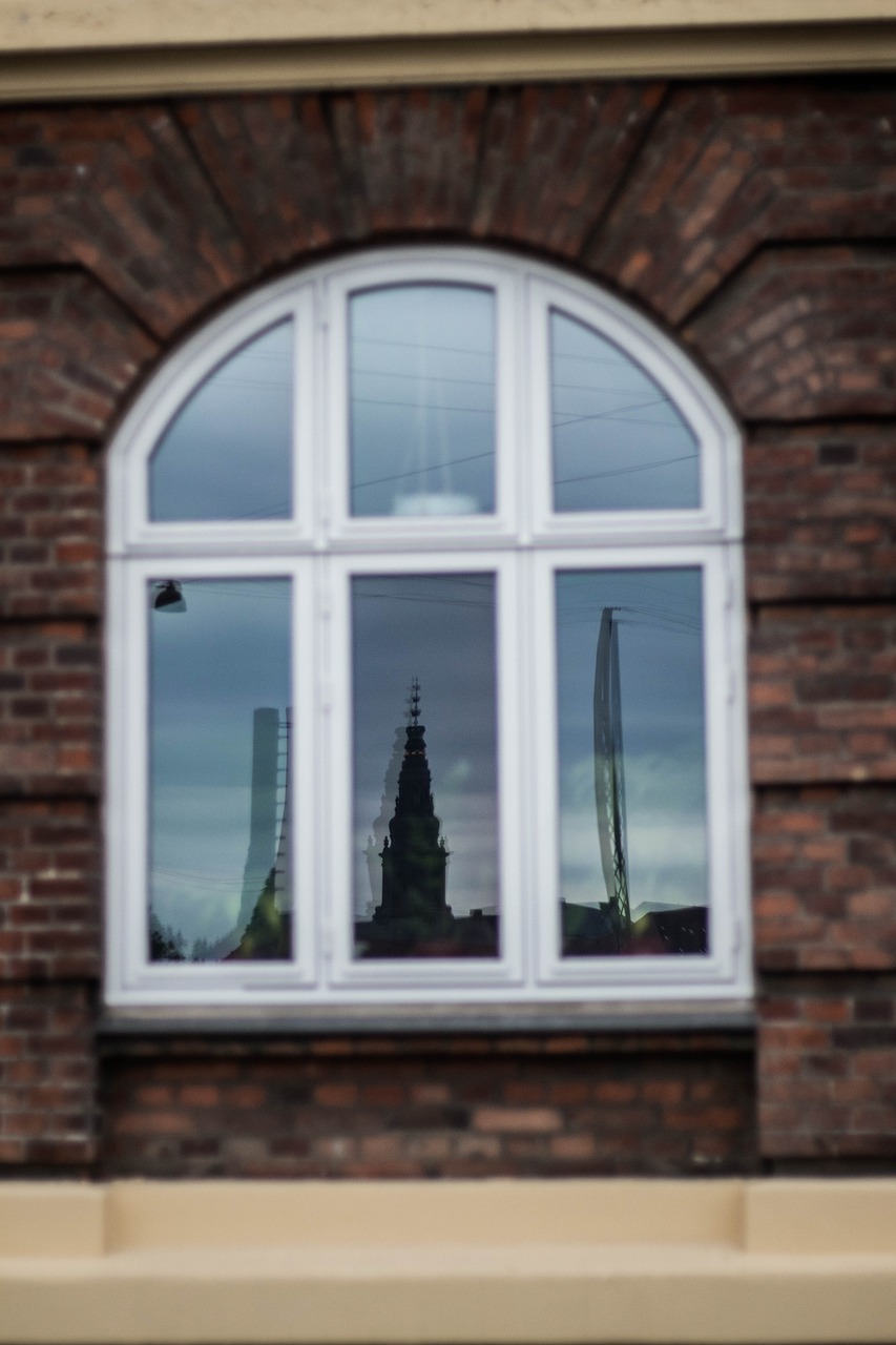 Image - window buildings reflection