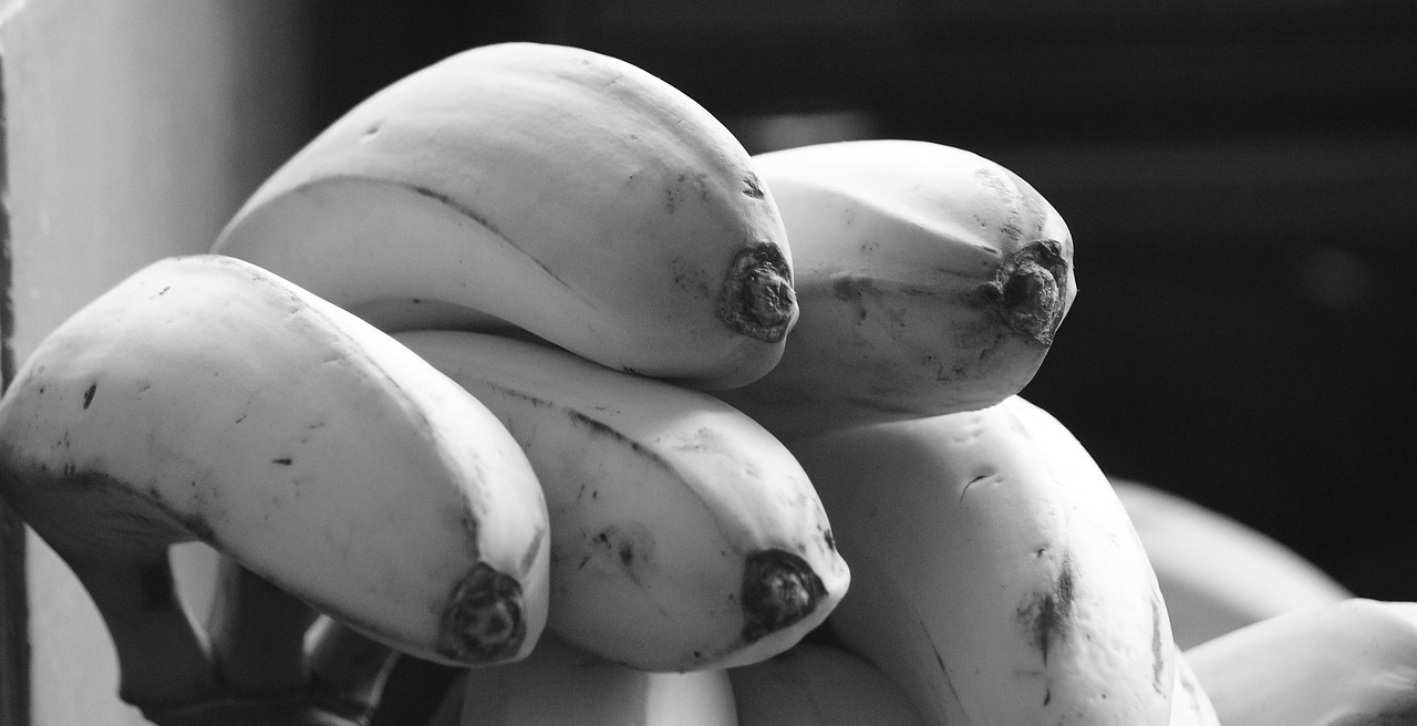 Image - image black and white bananas fruit