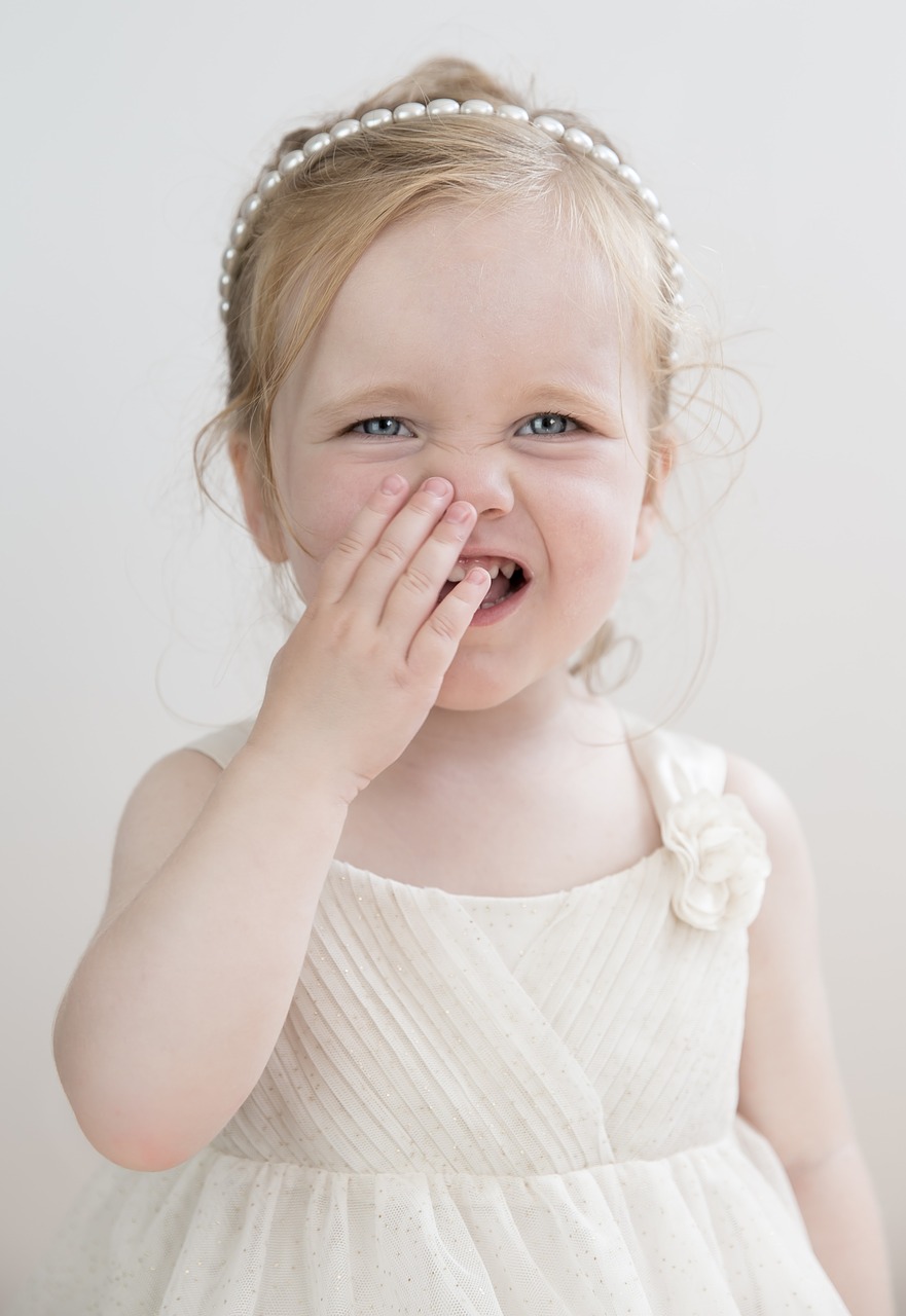 Image - toddler girl laugh blue eyes cute