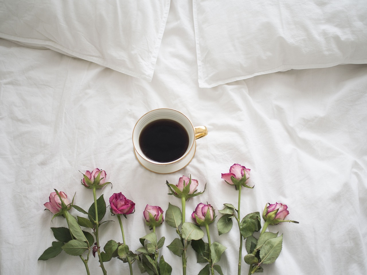 Image - coffee roses bed porcelain