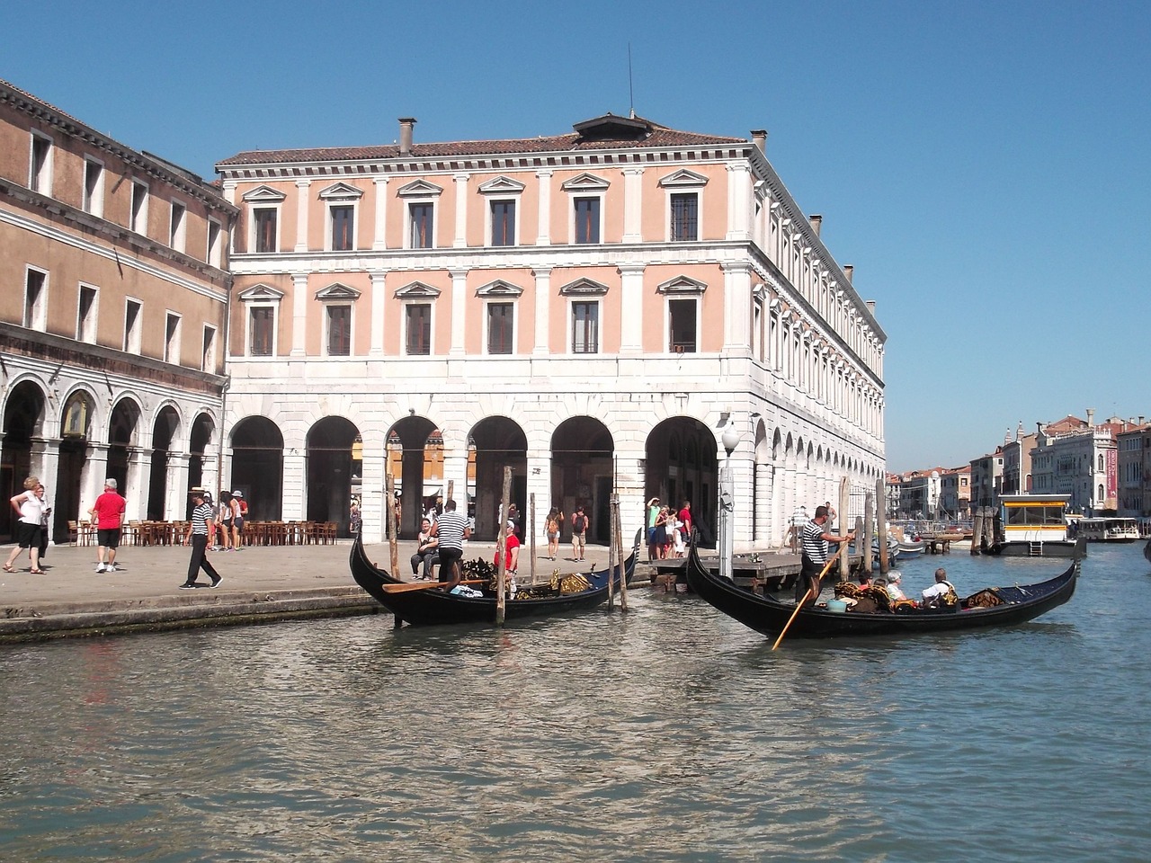 Image - venice sea gondola italy building