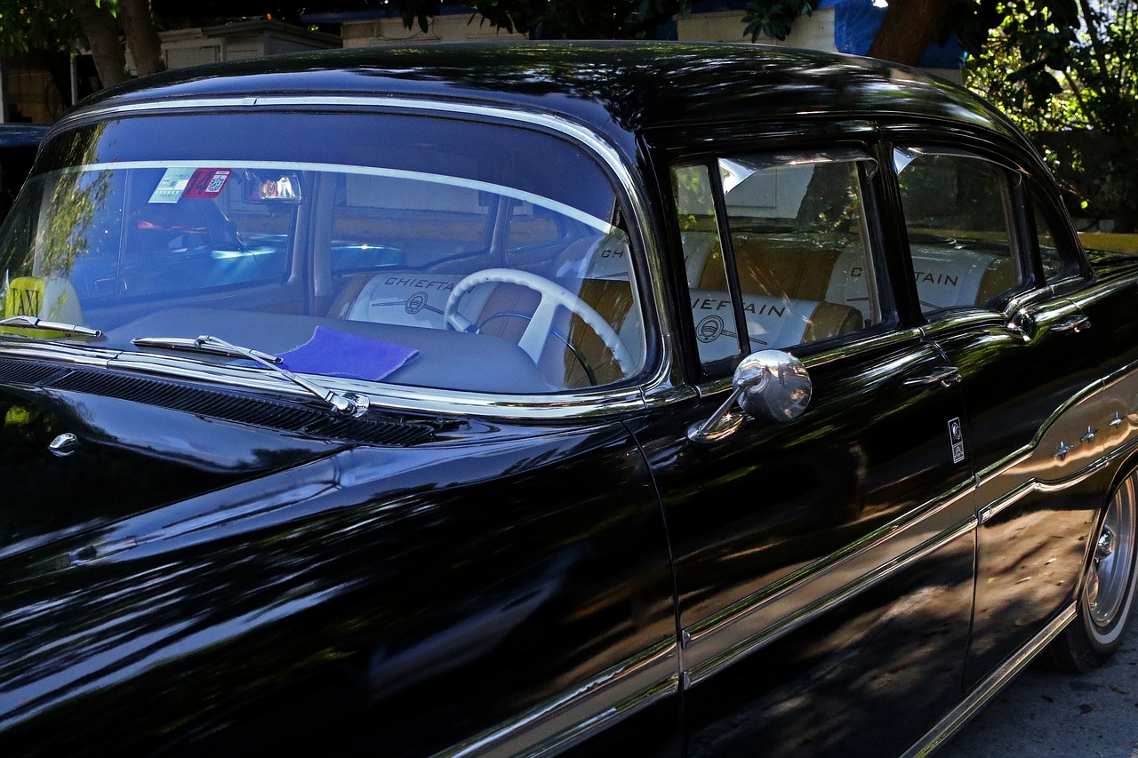 Image - cuba pontiac chieftain black taxi