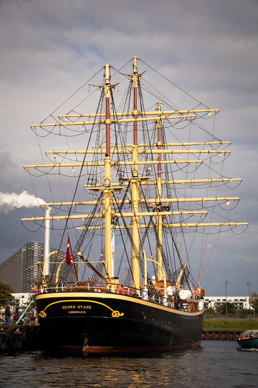 Image - ship old vintage river sea boat