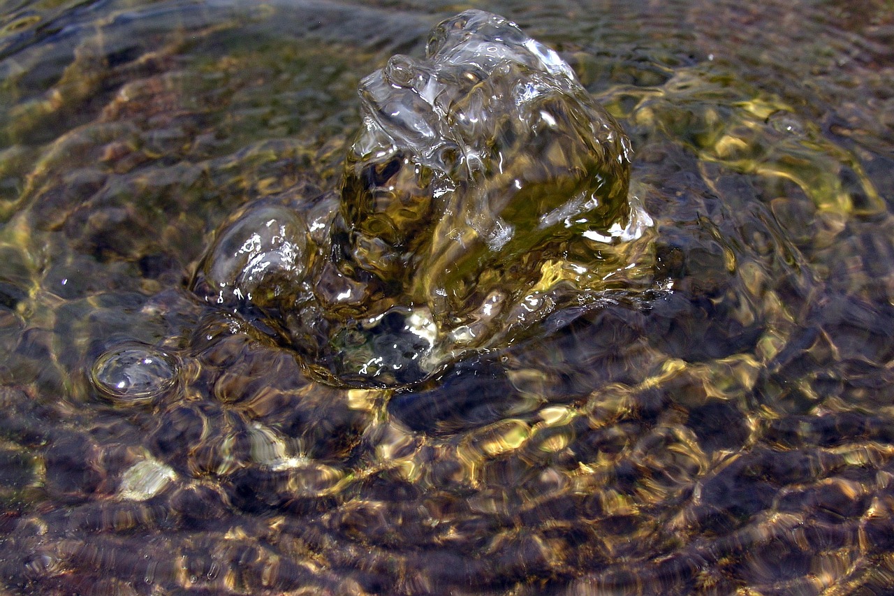 Image - water fountain pool pond