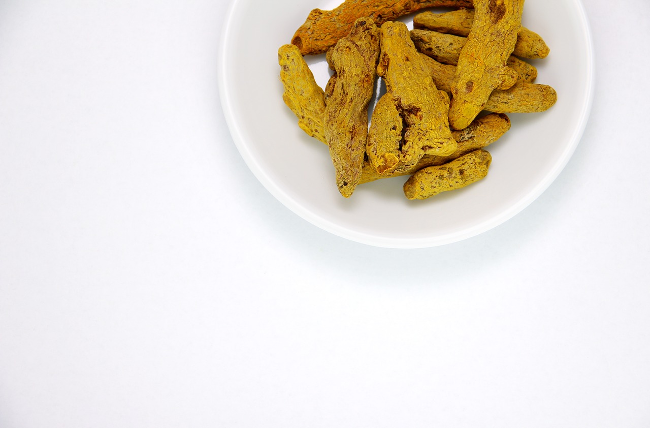 Image - turmeric dried rhizomes health food