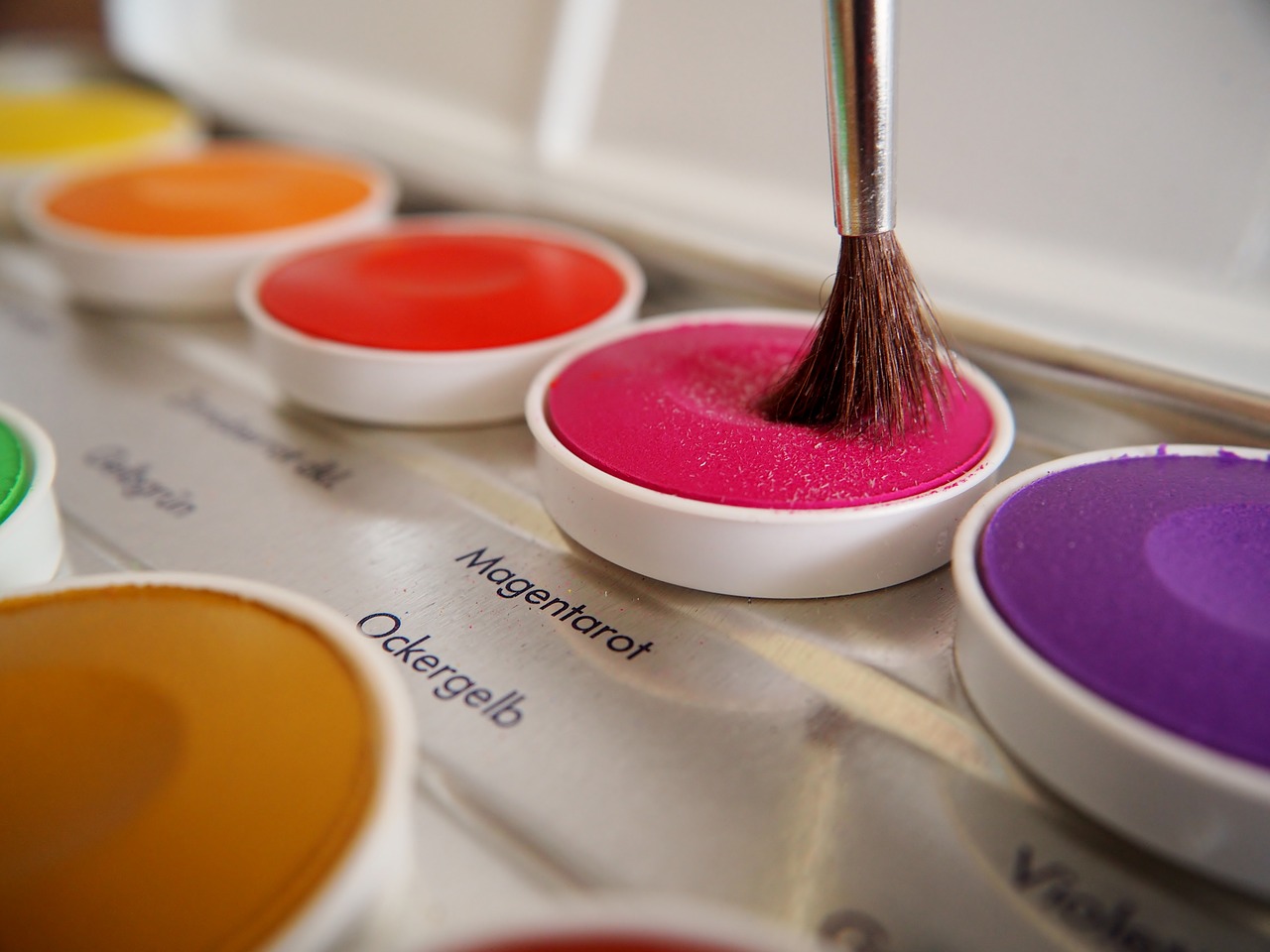 Image - watercolor brush background color