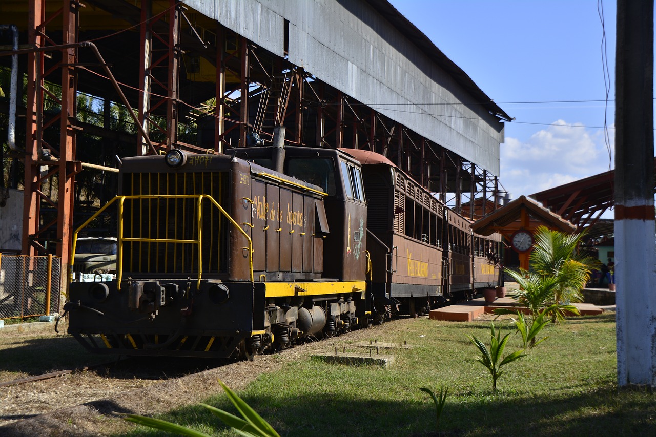 Image - trinidad train cuba travel vintage