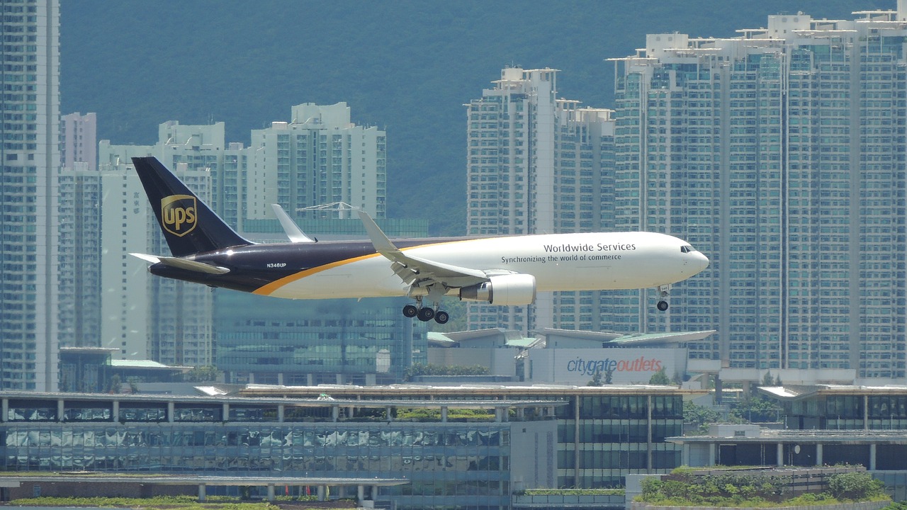 Image - hongkong airplane travel airport