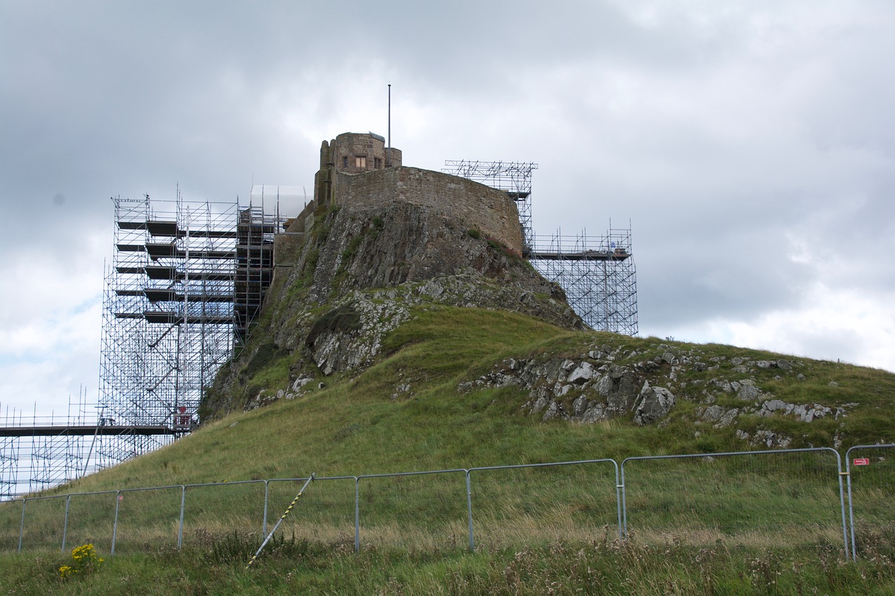 Image - restoration castle holy island