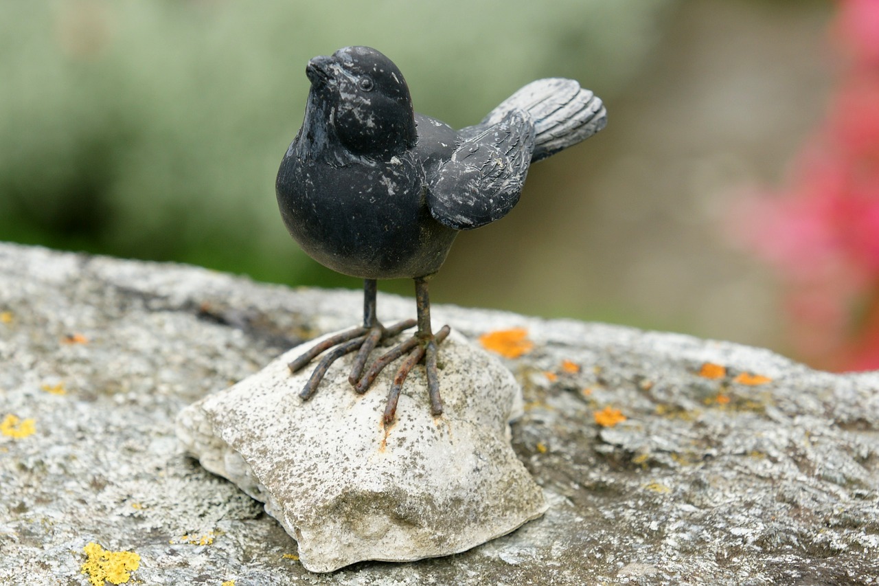 Image - bird figure sculpture cemetery art