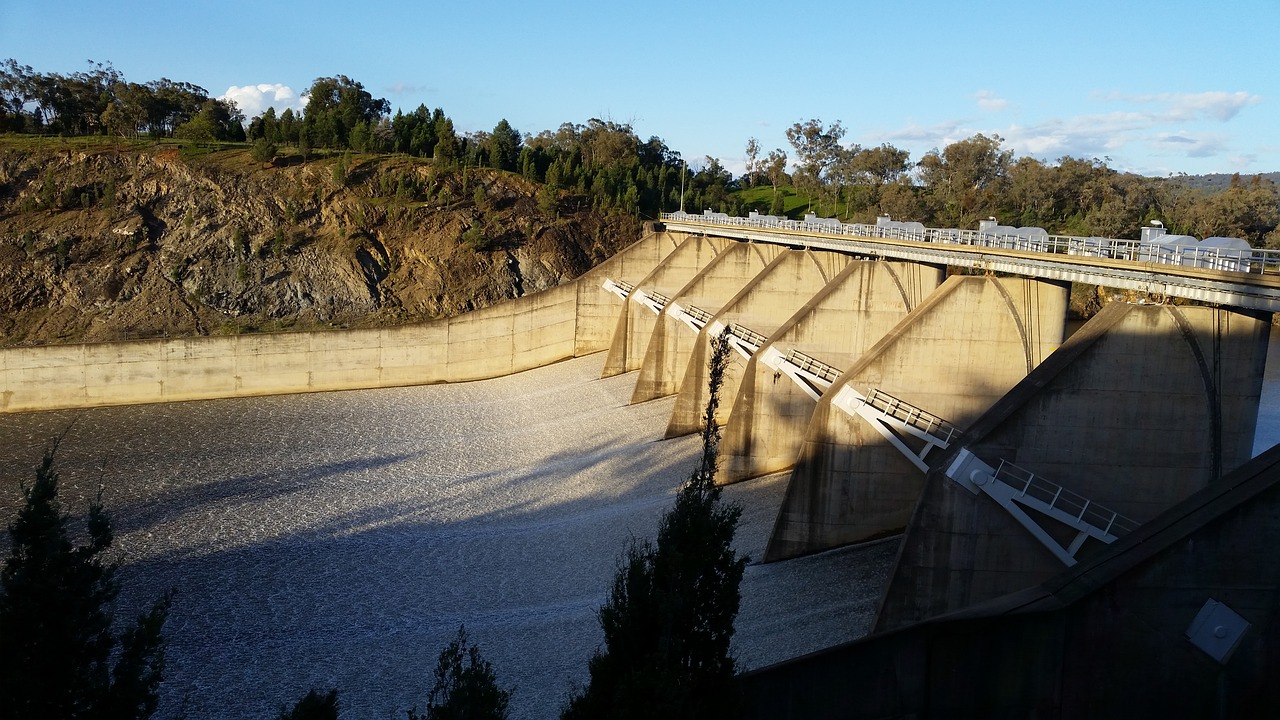 Image - spillway floodgates dam dam wall