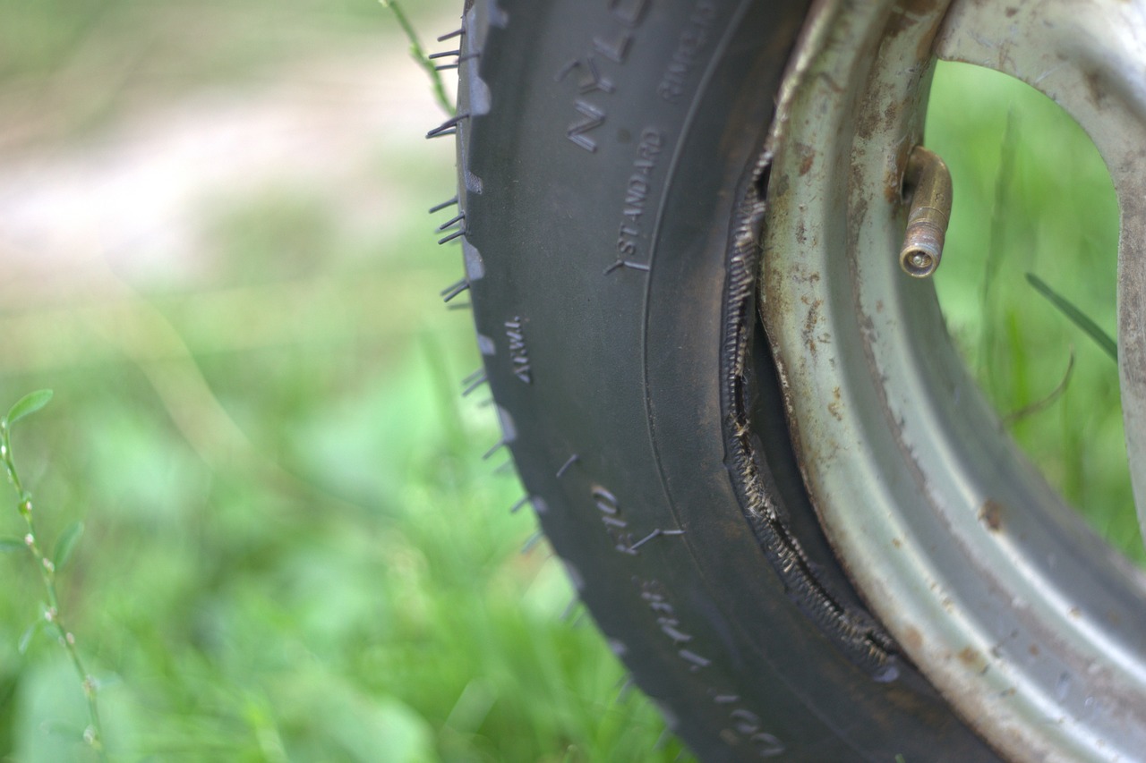 Image - tires repair road technique