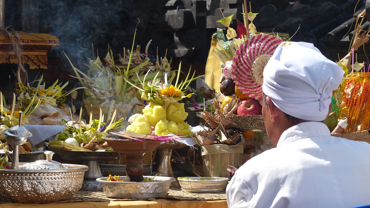 Image - indonesia bali temple prayer